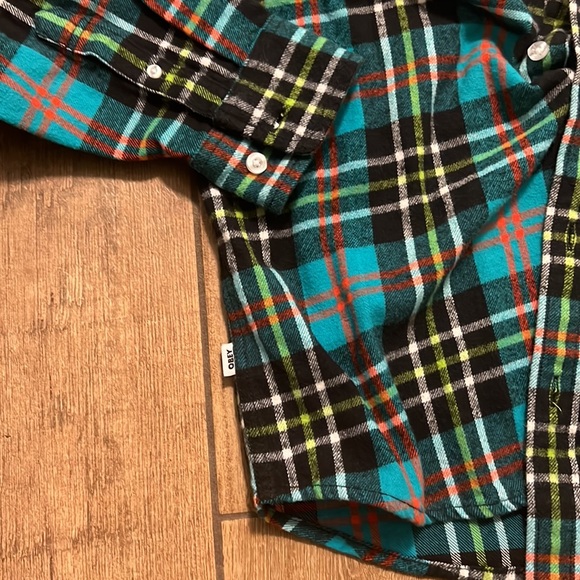 OBEY plaid shirt. Thick organic cotton. Great color pattern - Picture 5 of 6